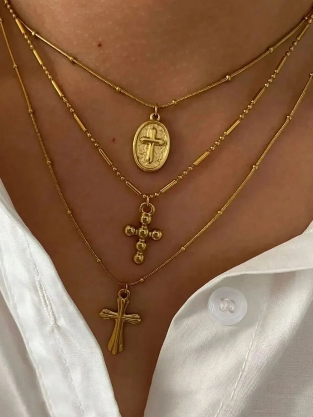 Gold Cross Necklace M1884